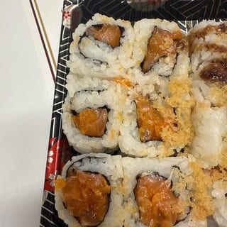 Spicy Salmon Roll