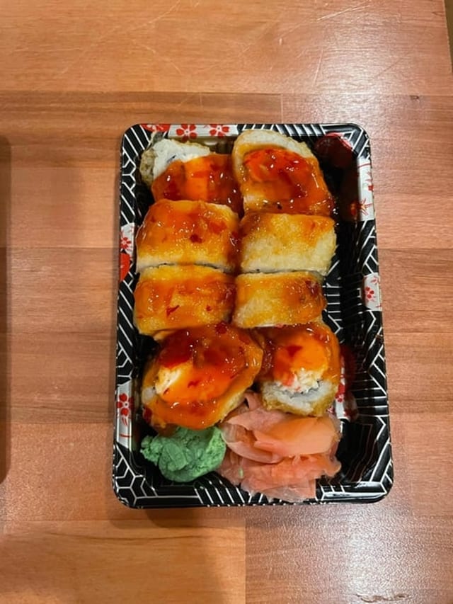 Crab Rangoon Roll.